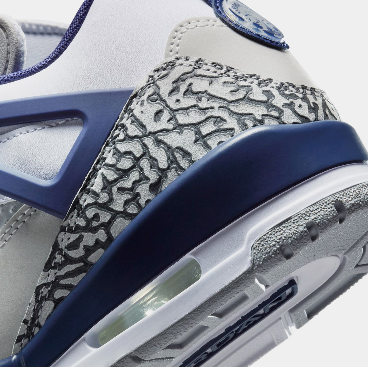 Exclusive Spizike Low Mens Basketball Shoes (White/Midnight Navy/Neutral Grey) — 8 — Top View