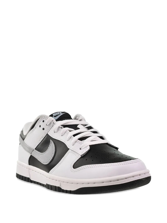 Dunk Low Reverse Panda 20
