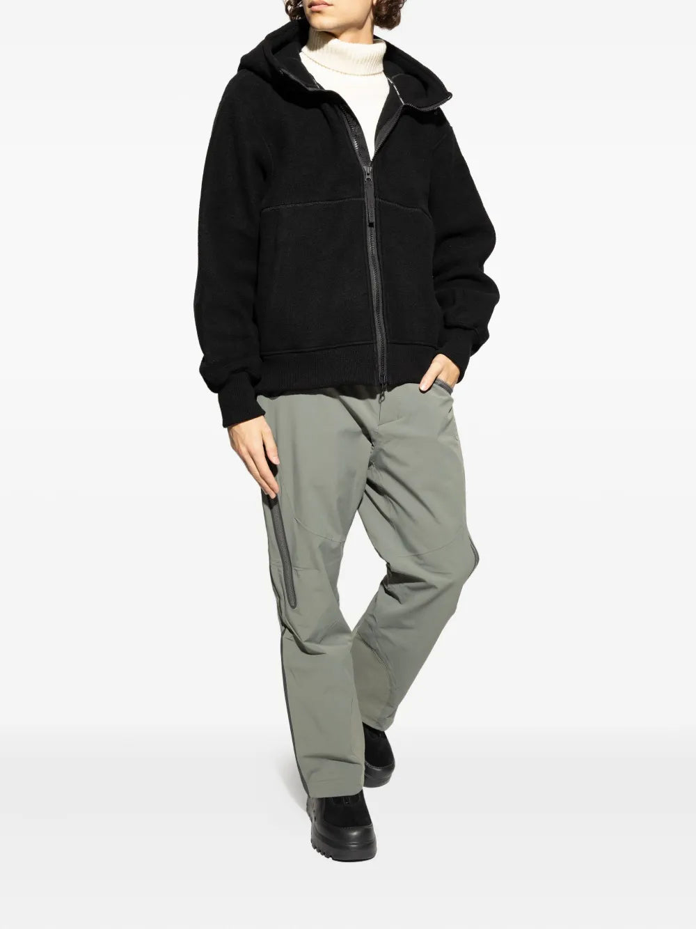Zip Suede