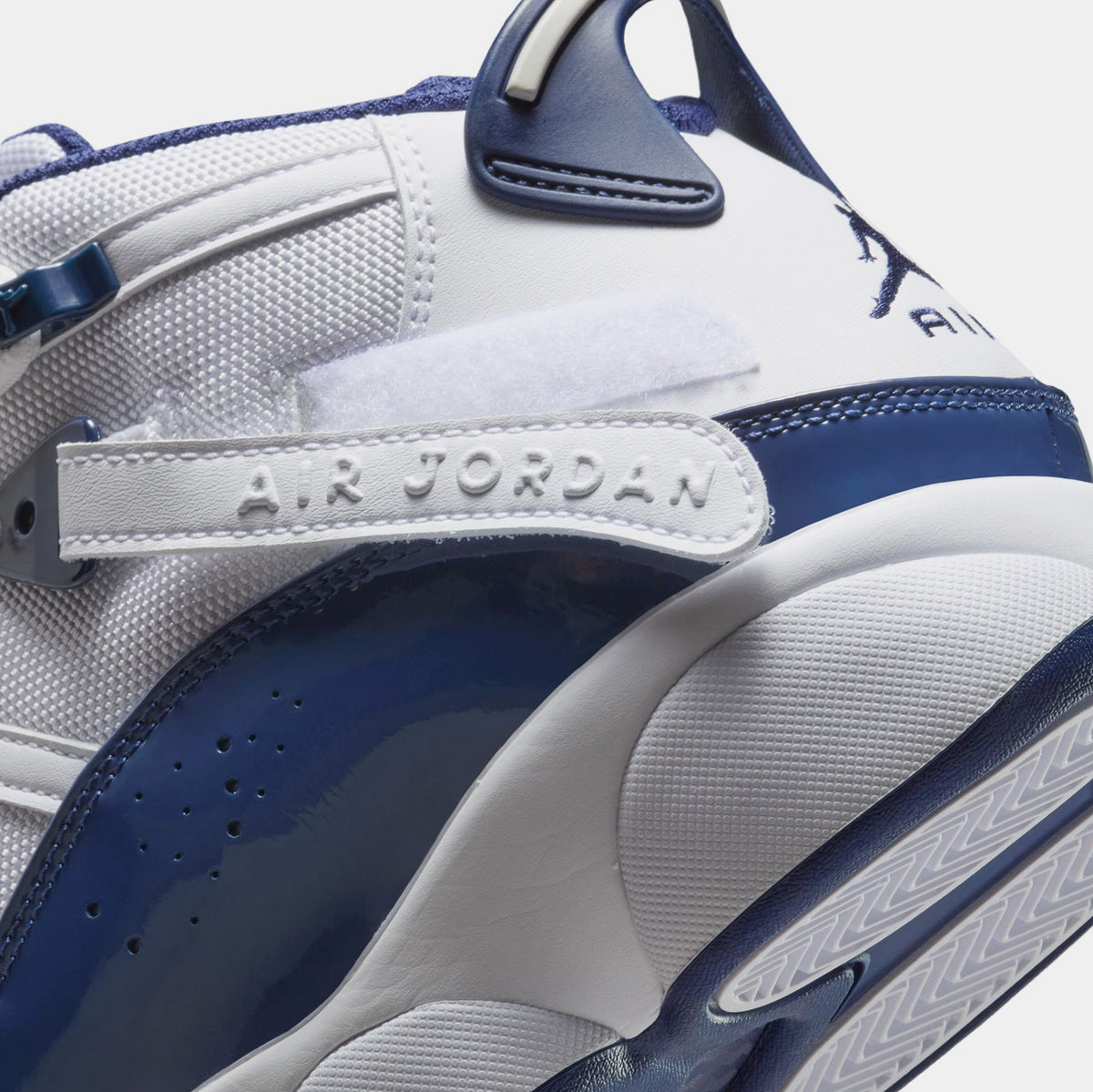 Exclusive 6 Rings Mens Basketball Shoes (White/Neutral Grey/Midnight Navy) — 8 — Lifestyle View