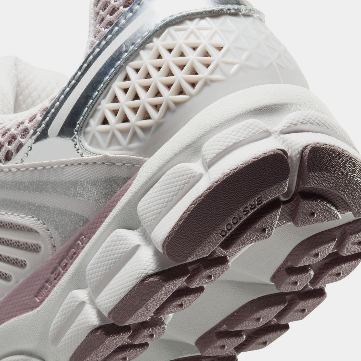 Exclusive Zoom Vomero 5 Womens Running Shoes (Vast Grey/Matallic Silver) — 5 — Lifestyle View