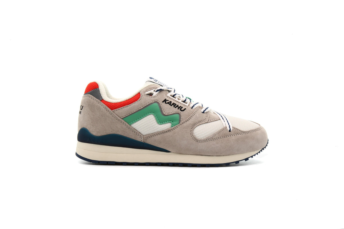 Exclusive Karhu SYNCHRON CLASSIC "JADE CREAM" — 4 — Front View