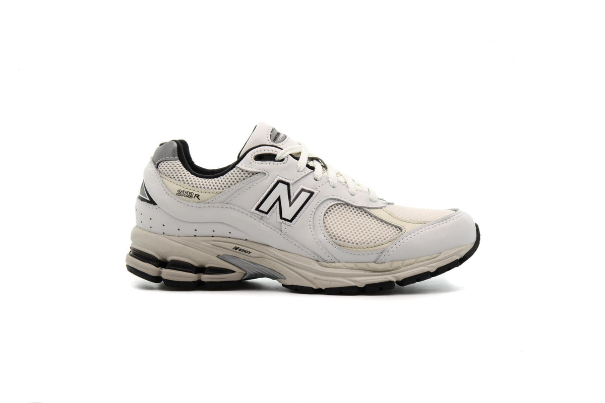 Exclusive New Balance ML 2002 RQ — 4 — Front View