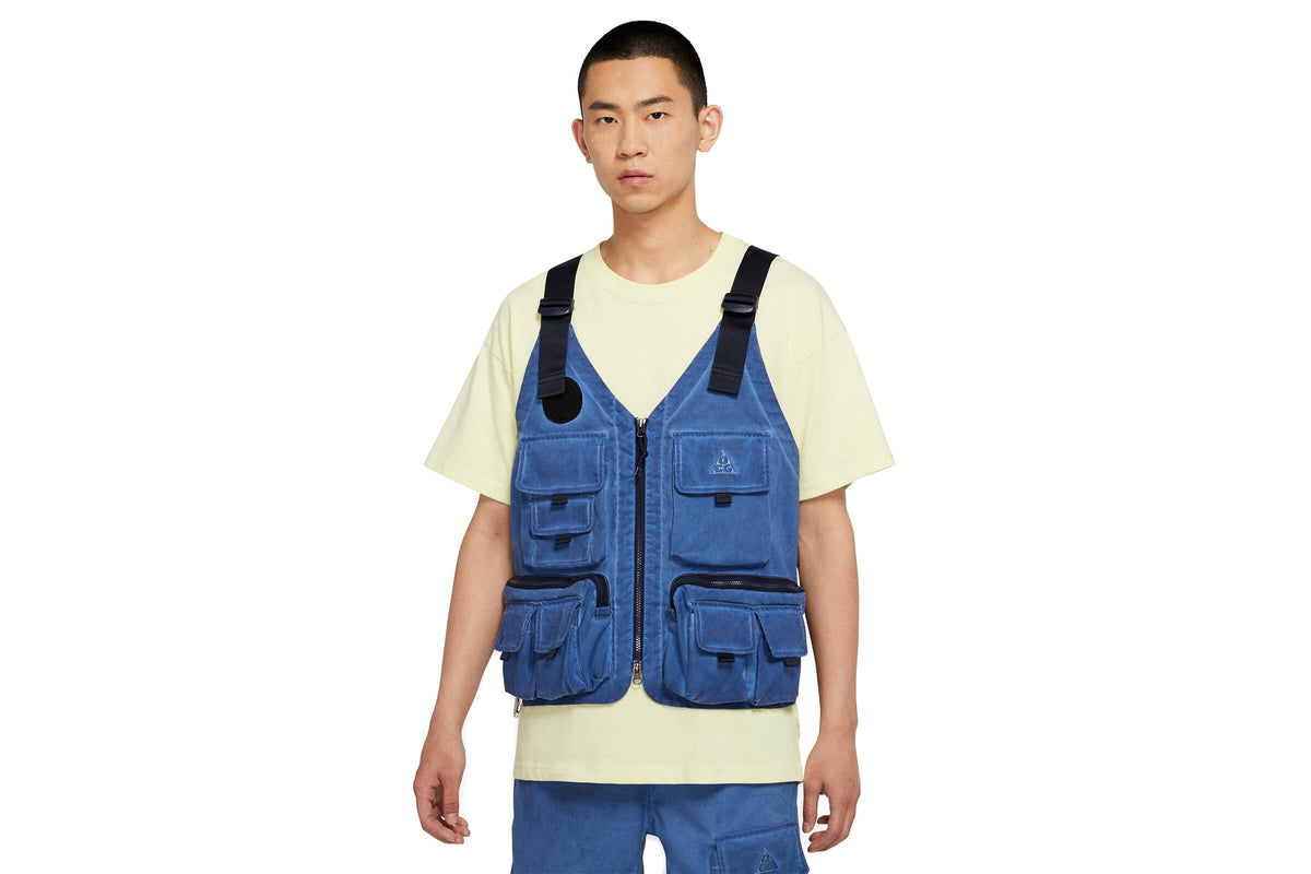 Exclusive Nike ACG WATCHMAN PEAK VEST "BLUE" — 2XS — Front View