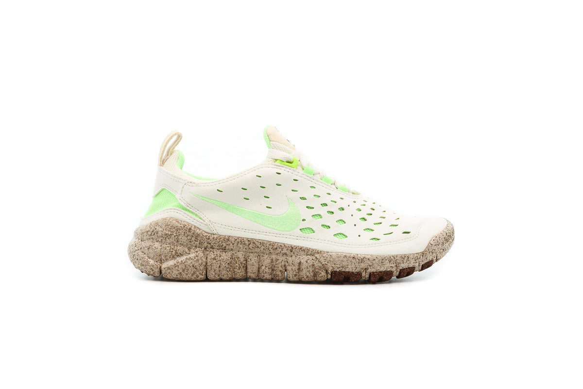Exclusive Nike FREE RUN TRAIL PRM "HAPPY PINEAPPLE" — 3.5 — Front View