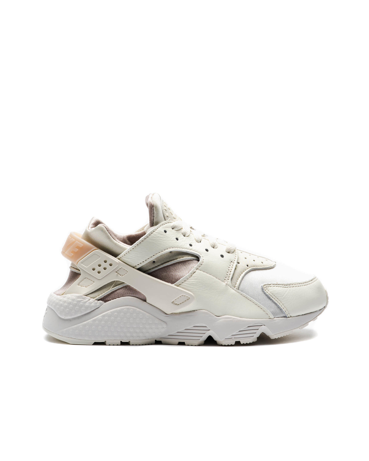 Exclusive Nike WMNS AIR HUARACHE — 5 — Front View