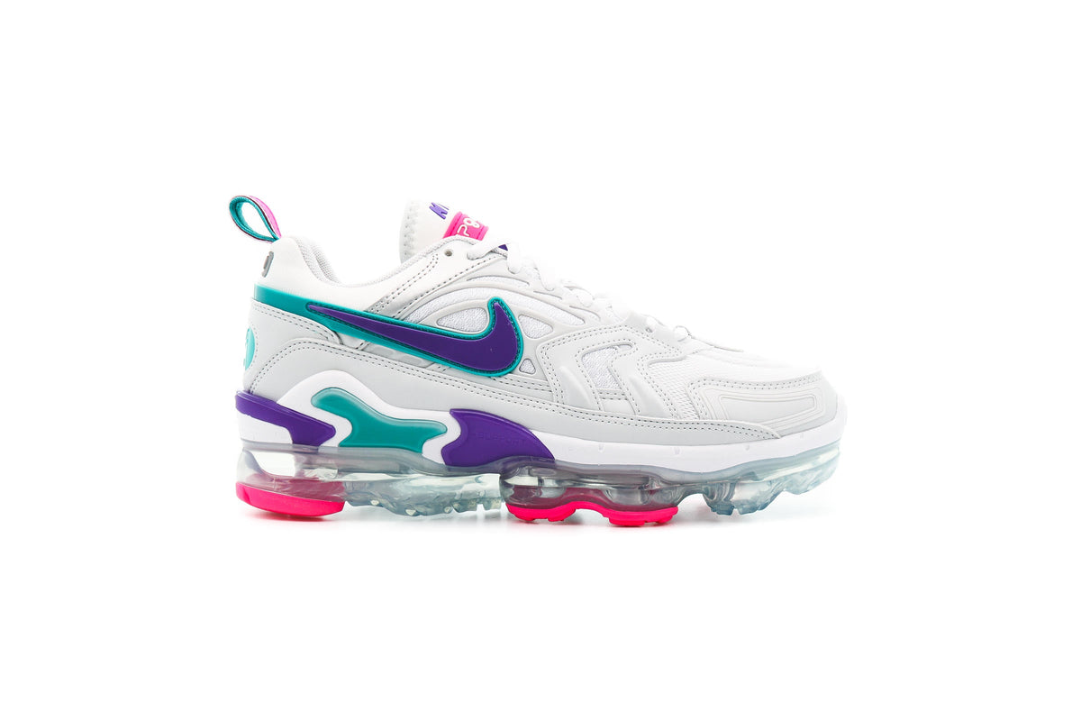 Exclusive Nike WMNS AIR VAPORMAX EVO "PHOTON DUST" — 5 — Front View