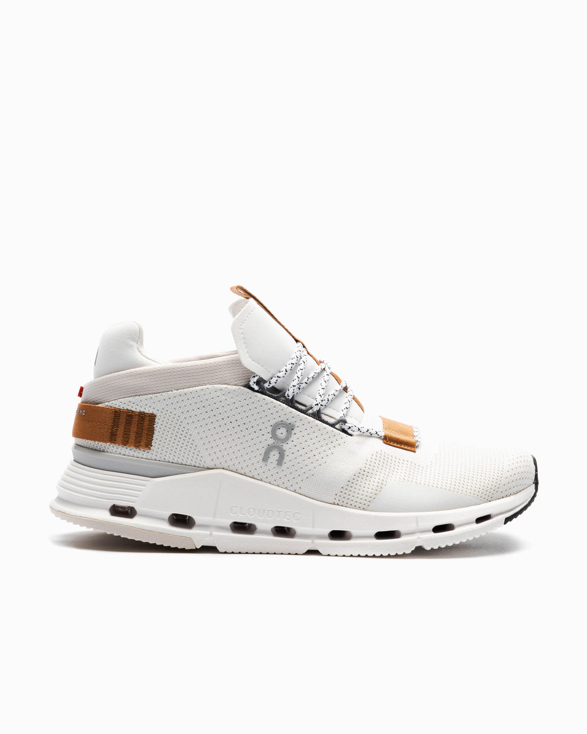Exclusive ON Running Cloudnova — 7 — Front View