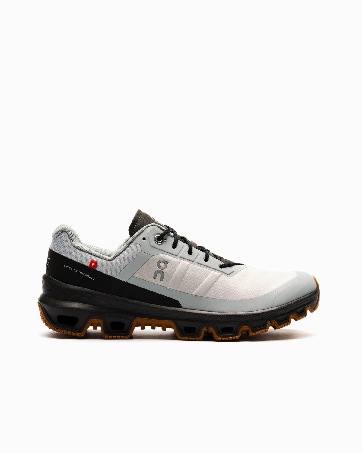 Exclusive ON Running CLOUDVENTURE "THORN" — 7 — Front View
