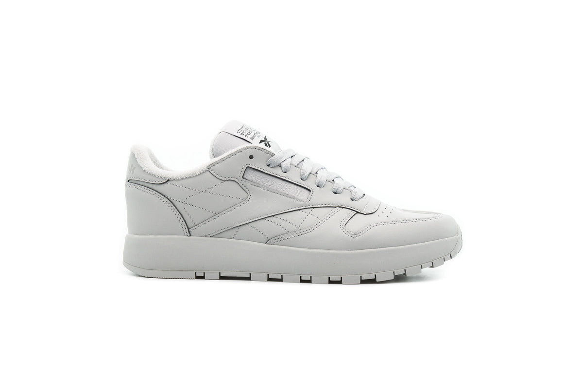Exclusive Reebok x MAISON MARGIELA PROJECT 0 CLASSIC LEATHER "GREY" — 4.5 — Front View