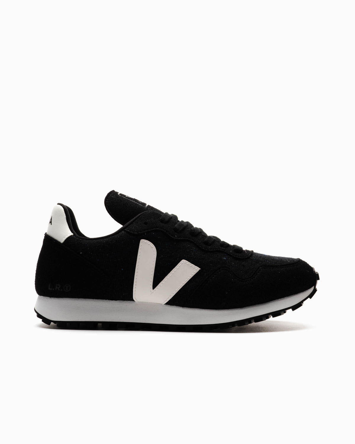 Exclusive Veja SDU REC — 4 — Front View