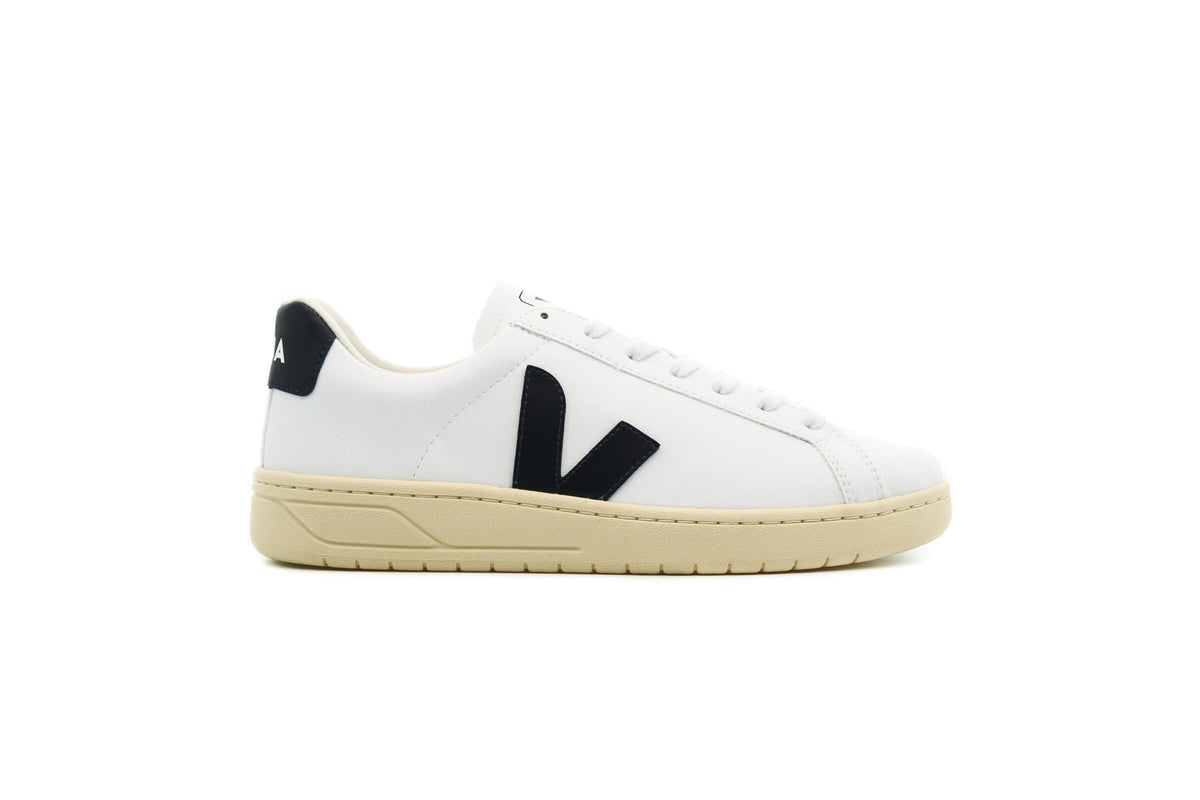 Exclusive Veja URCA — 4 — Front View
