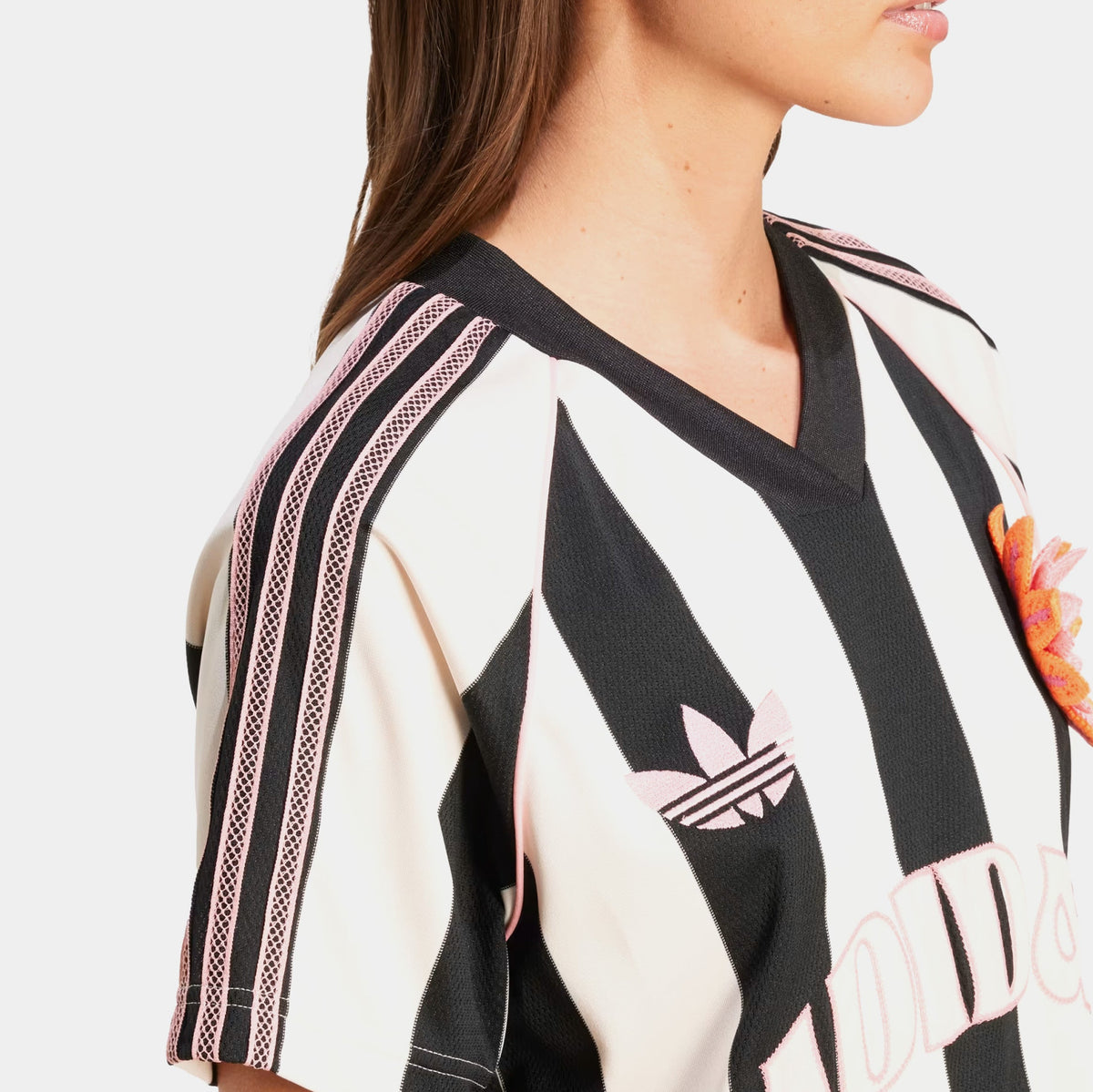 Exclusive Summer Glow Womens Jersey (Wonder White/Black) — XS — Top View