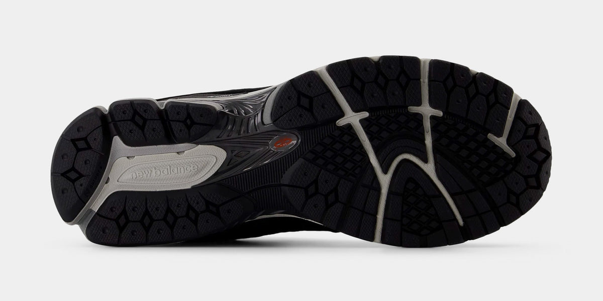 Exclusive 2002R Mens Running Shoes (Black/Grey) — 4 — Detail View