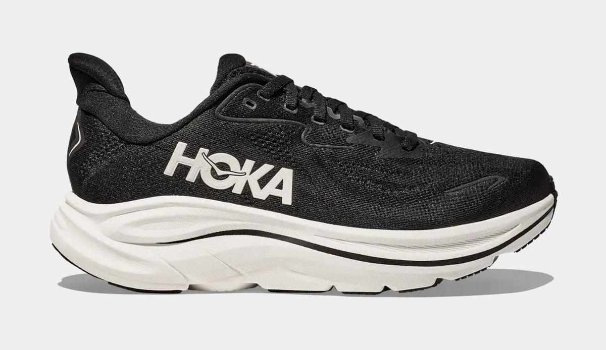 Exclusive Clifton 10 Mens Running Shoes (Black/White) — 7 — Front View