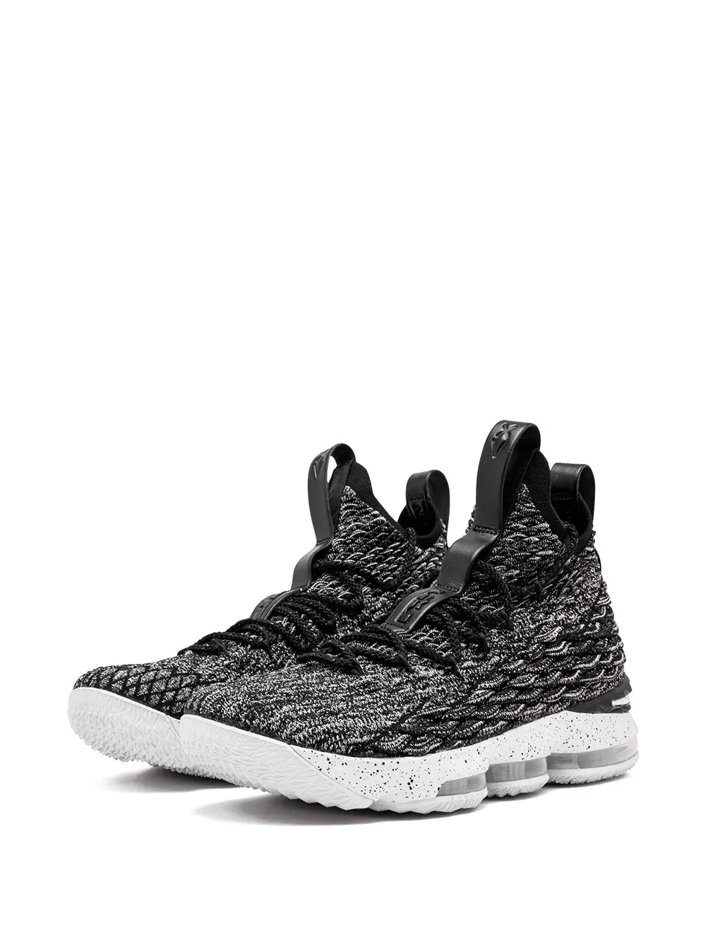 Lebron Xv