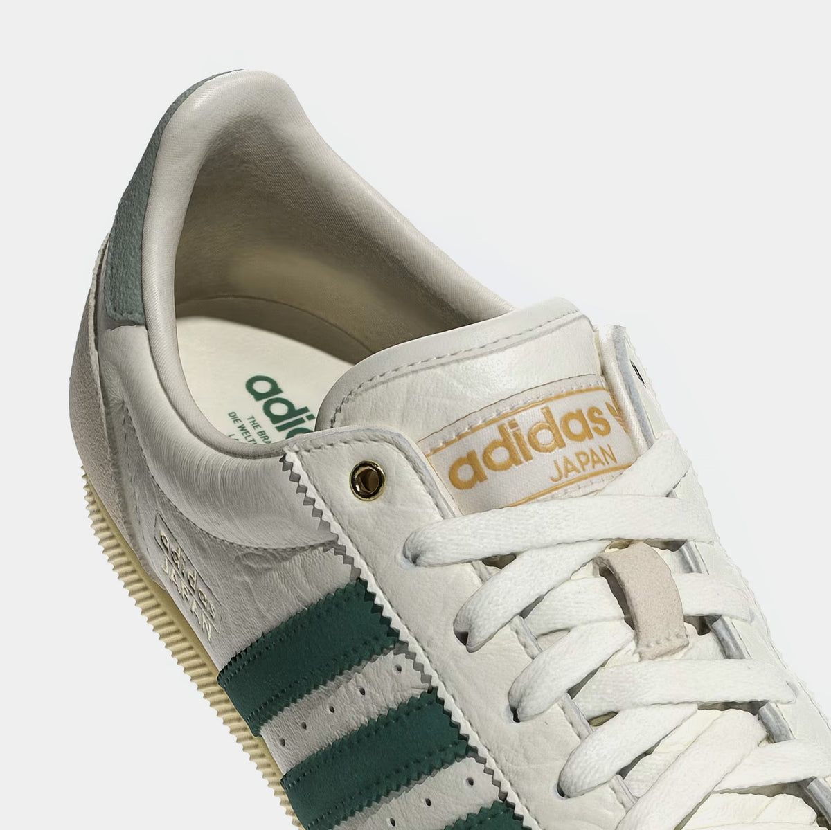 Exclusive Japan Womens Lifestyle Shoes (Off White/Collegiate Green/Orange Tint) — 5 — Top View