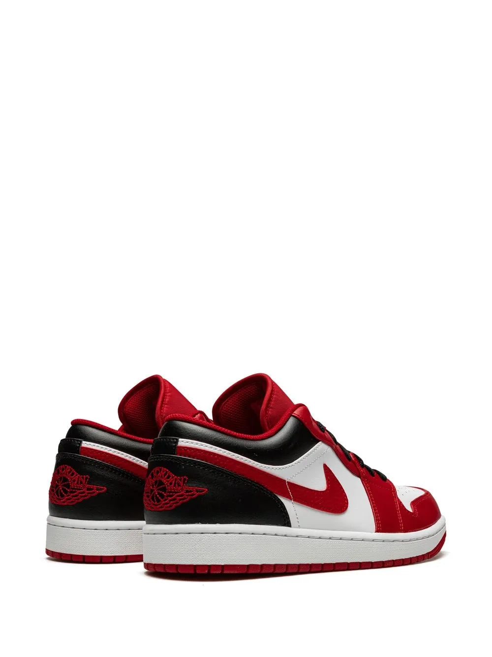 Jordan 1 Low Bulls
