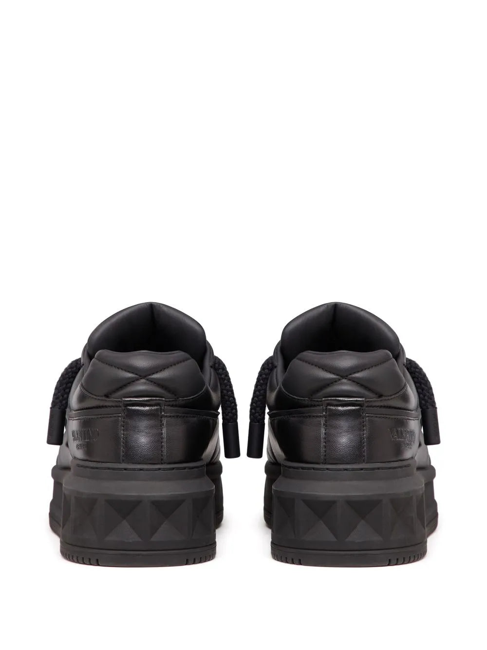 One Stud Xl Leather