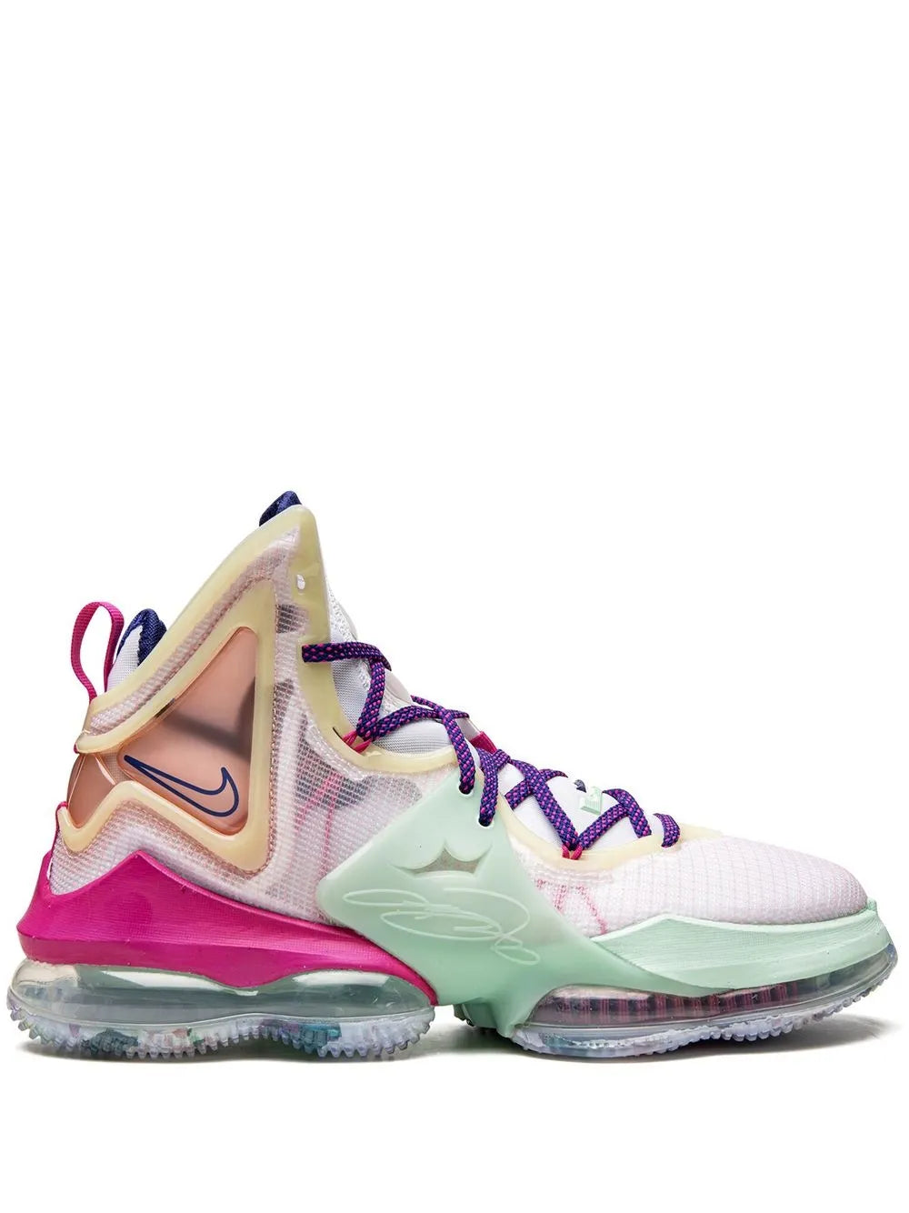 Lebron 19 Valentines Day
