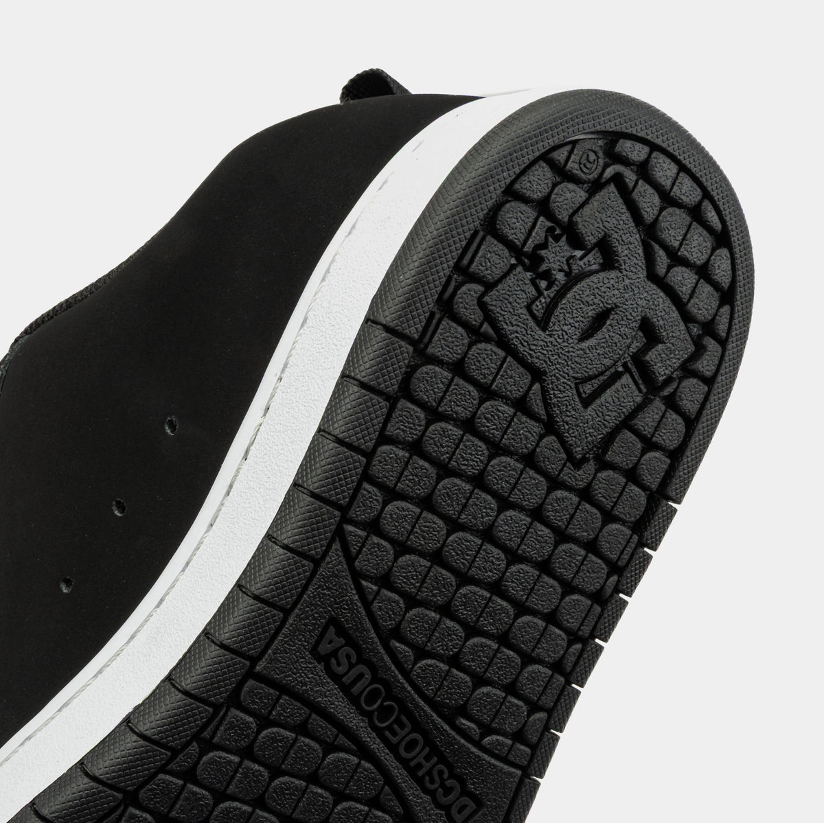 Exclusive Court Graffik Mens Skate Shoes (White/Black) — 7 — Lifestyle View