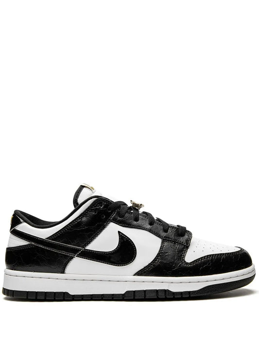 Dunk Low World Cham - Black White