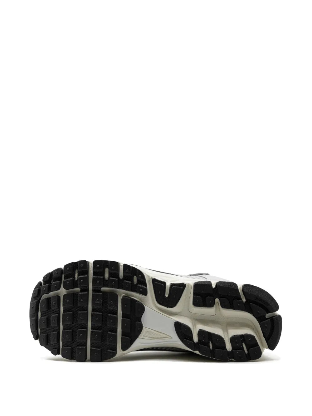 Zoom Vomero 5 Chrome