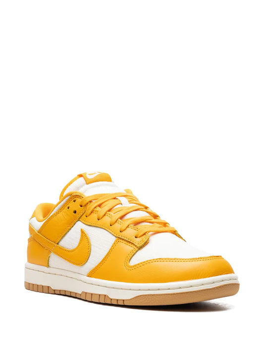 Dunk Low University Gold