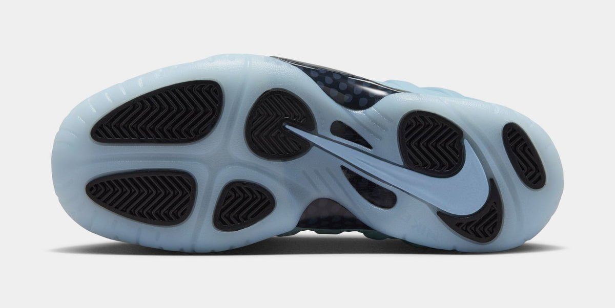 Exclusive Little Posite One Grade School Basketball Shoes (Psychic Blue/Black) — 3.5Y — Top View