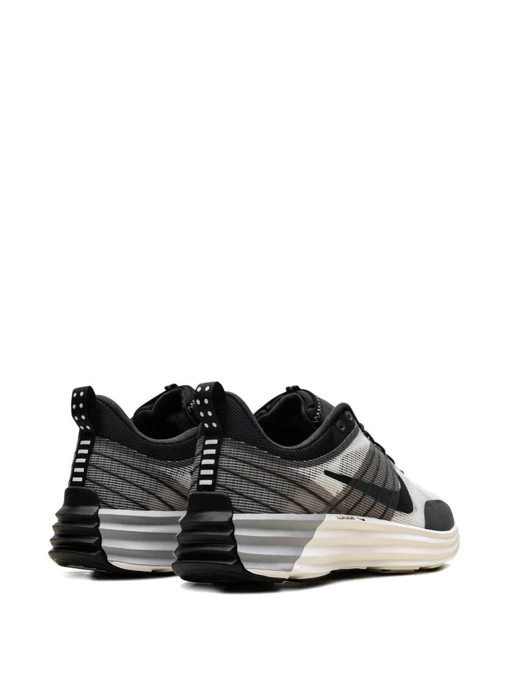 Lunar Roam Summit White/Black