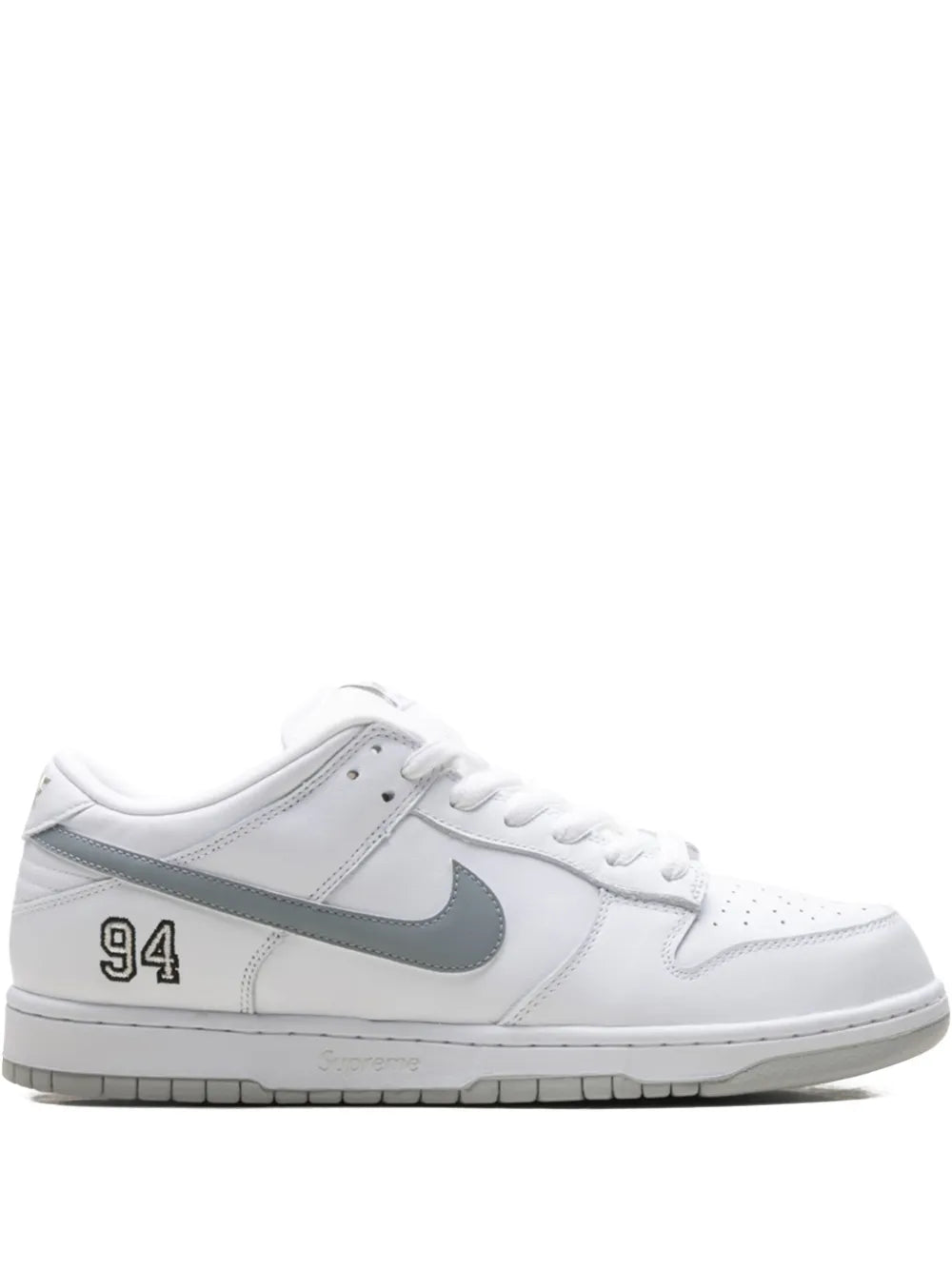 Sb Dunk Low Supreme - White