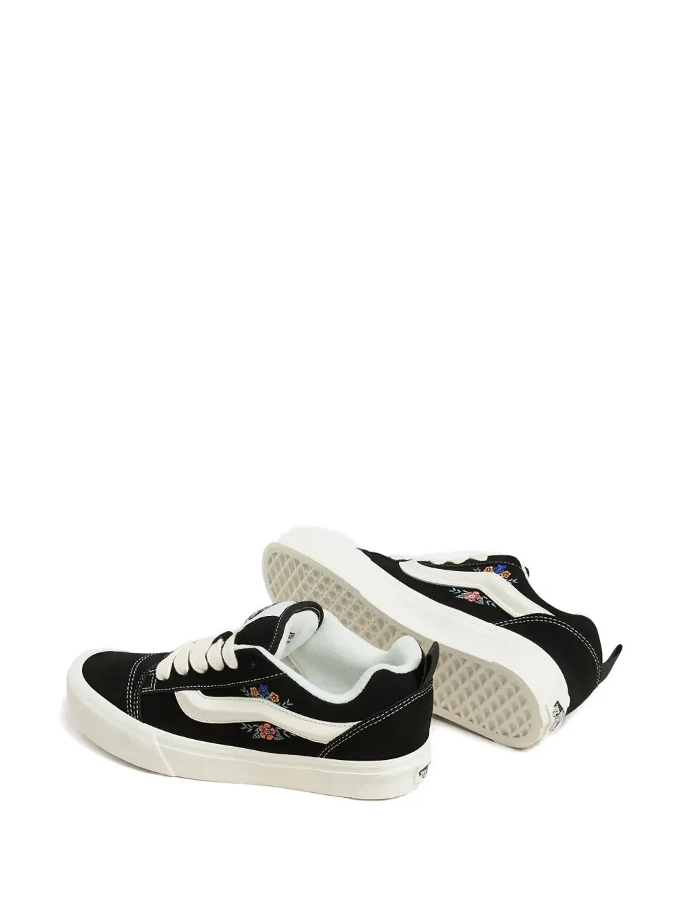 Knu Skool Embroidered Low-Top