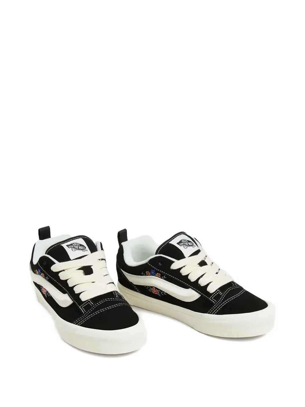 Knu Skool Embroidered Low-Top