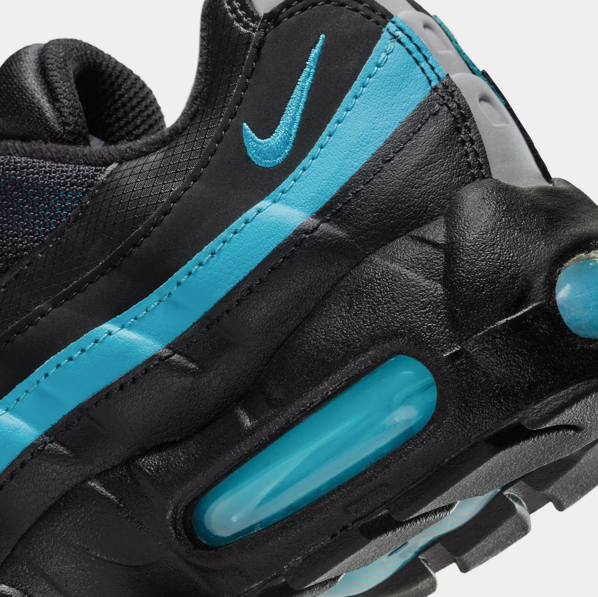 Exclusive Air Max 95 Grade School Running Shoes (Black/Baltic Blue/Black/Pearl Grey) — 1Y — Lifestyle View