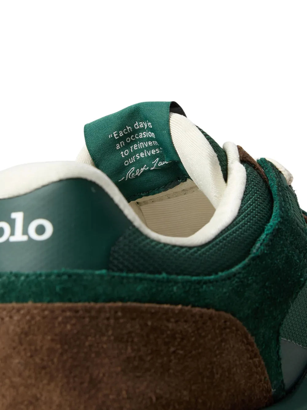 Train 89 Suede