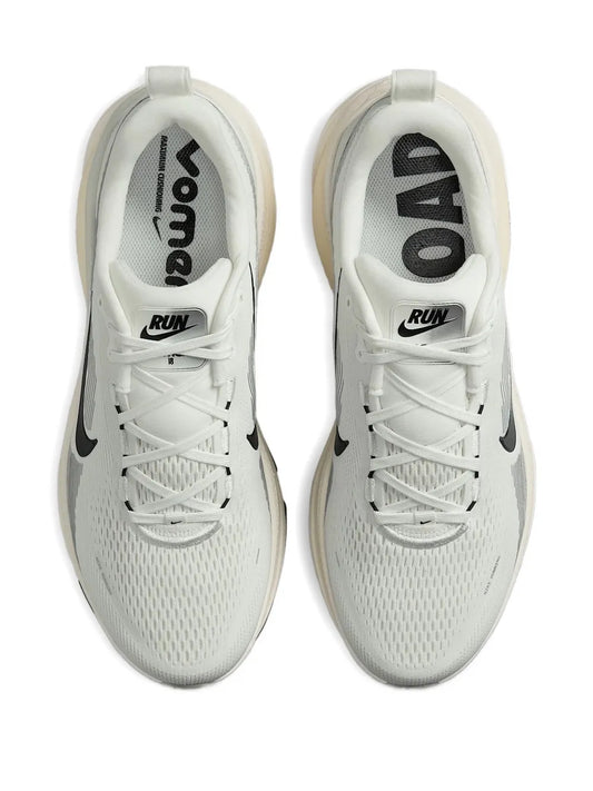 Vomero 18 Summit White/Coconut Milk