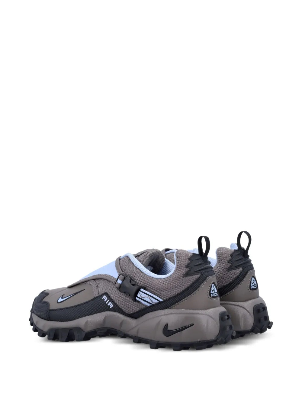 Phassad Slip-On