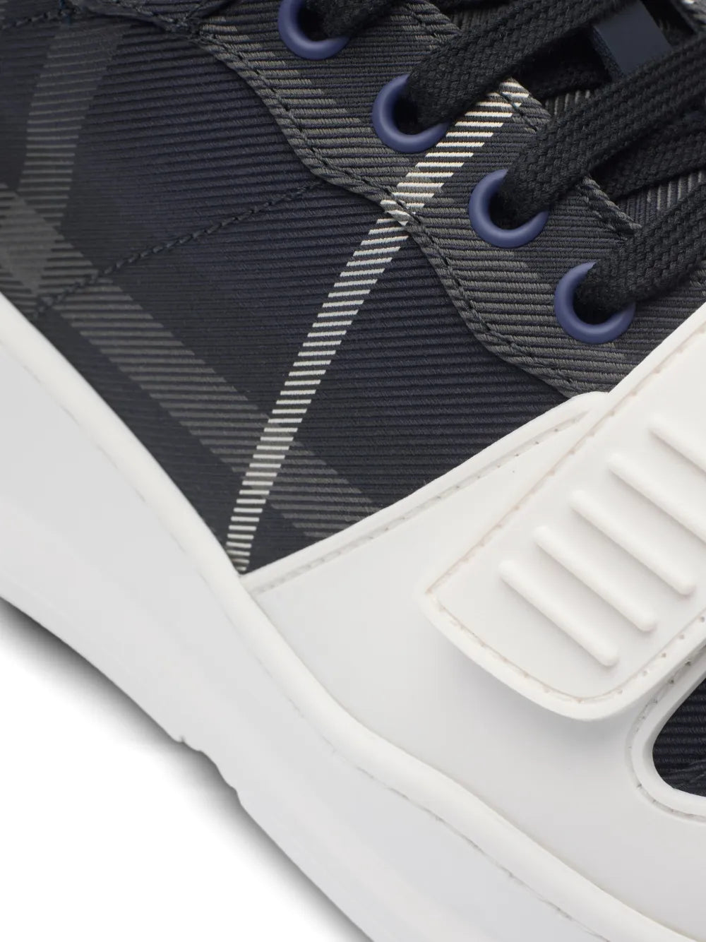 Checked Low-Top