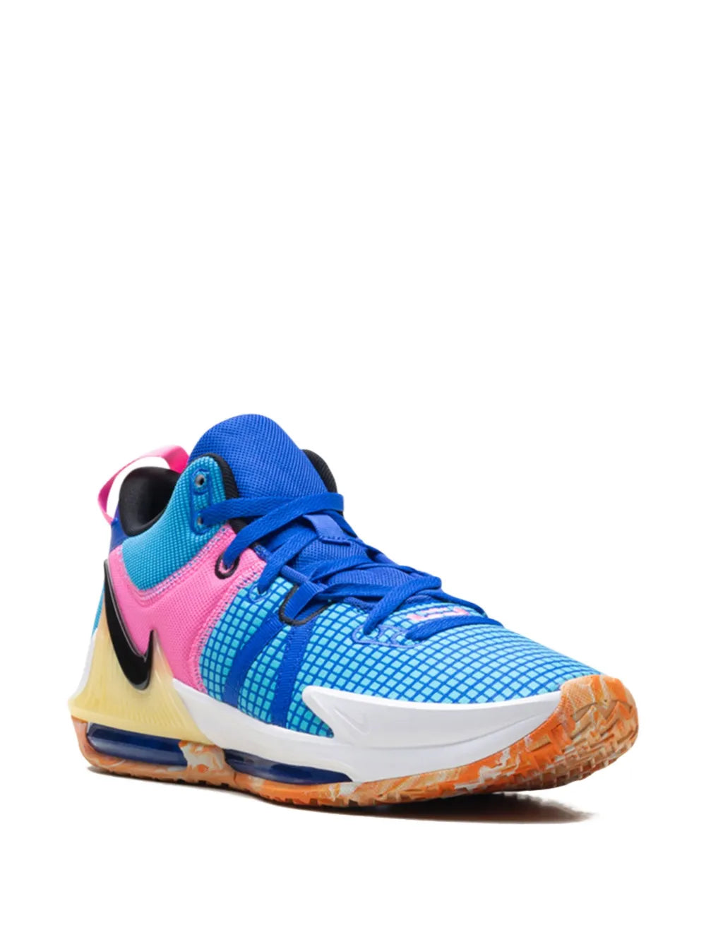 Lebron Witness 7
