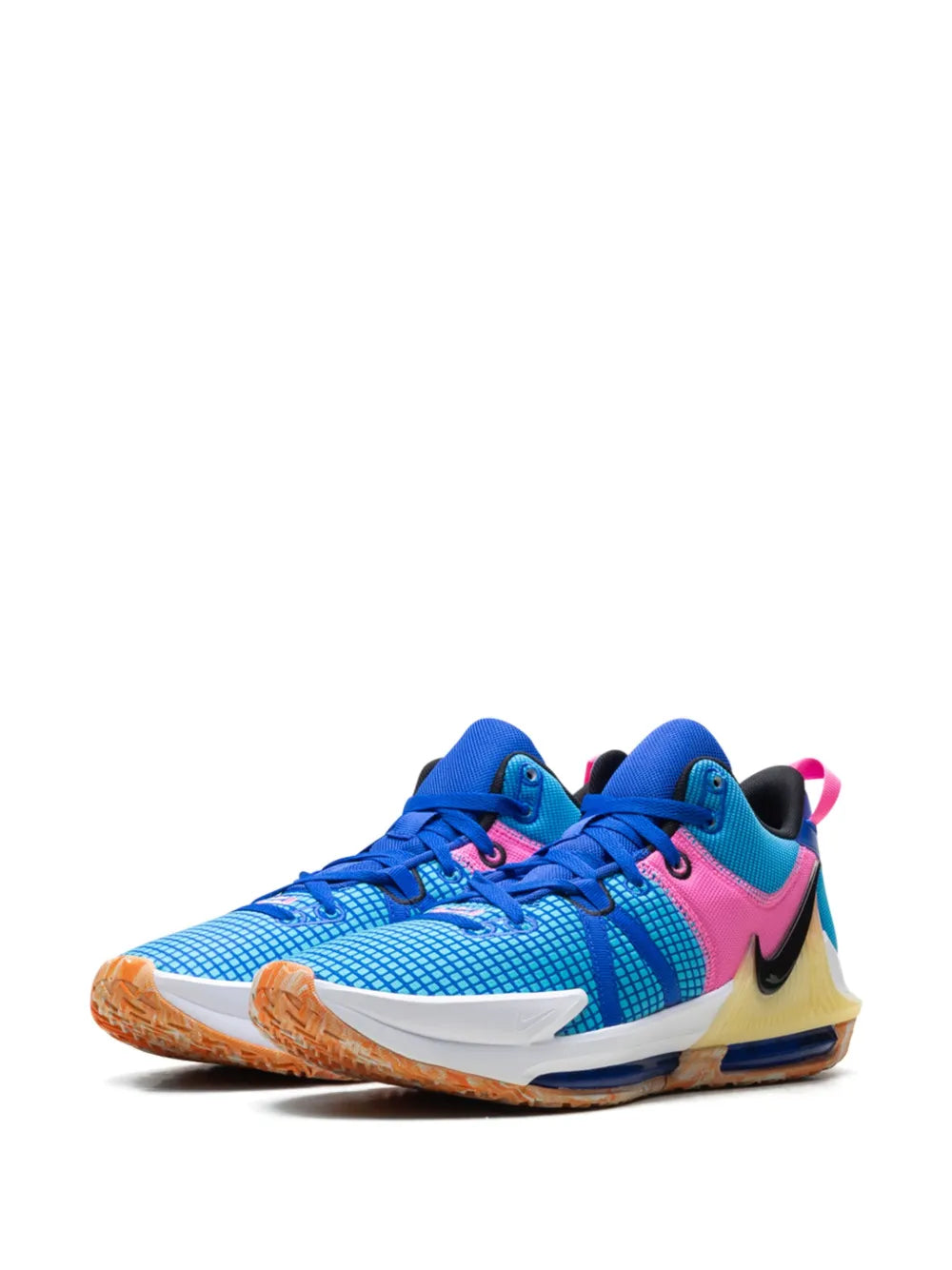 Lebron Witness 7