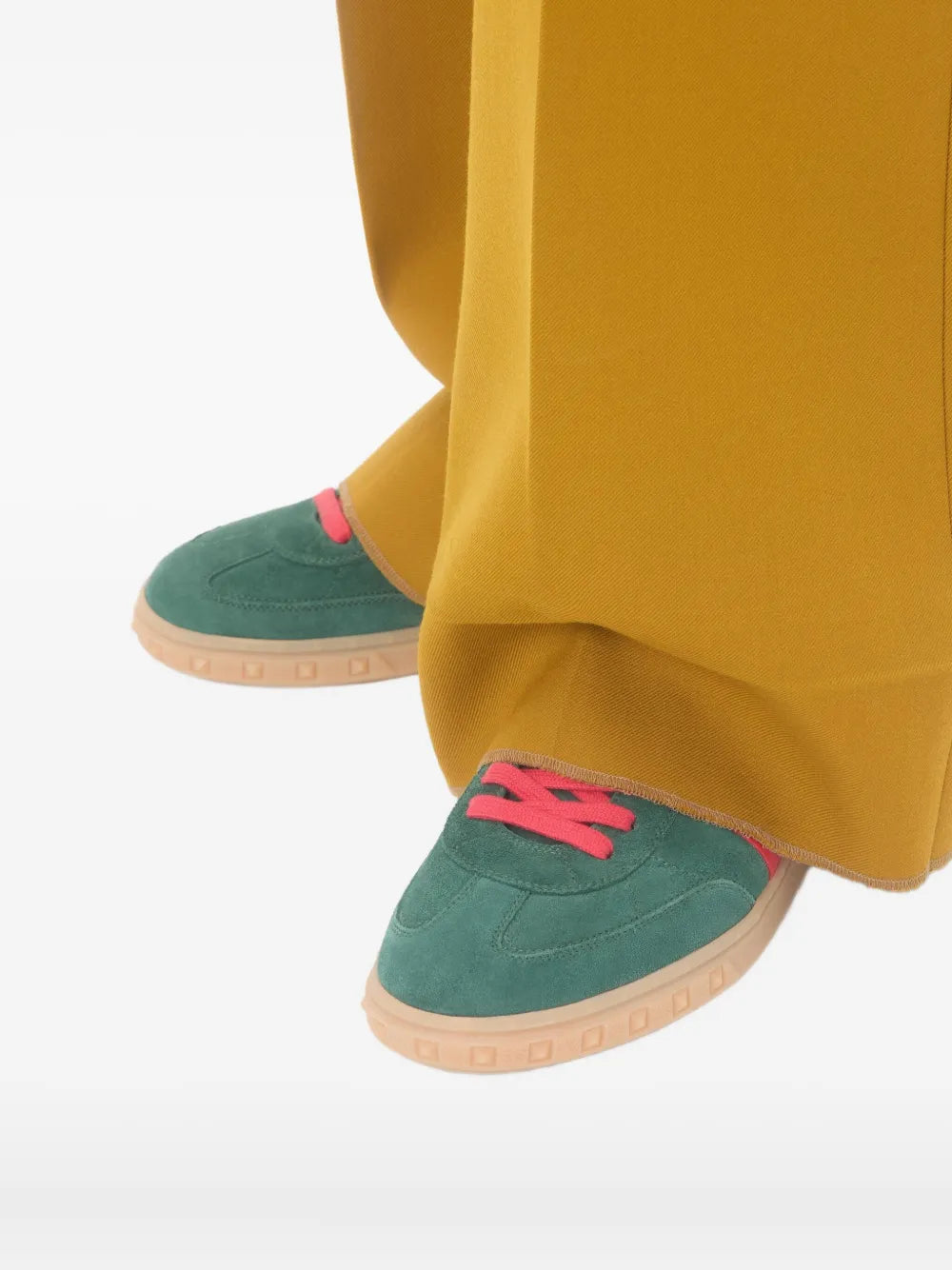 Upvillage Suede