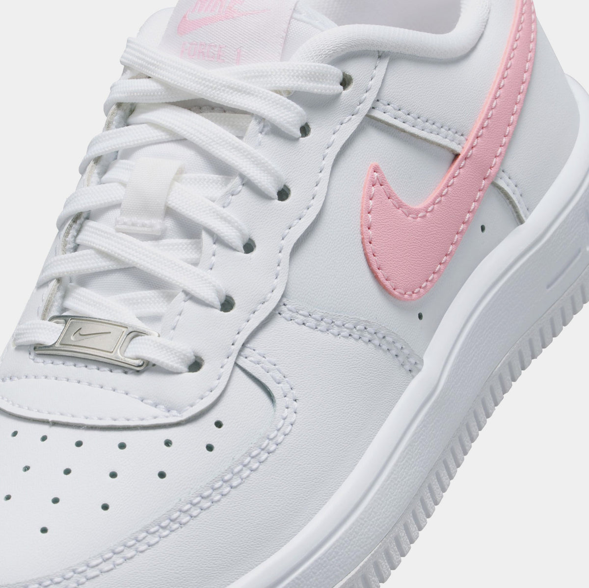 Exclusive Air Force 1 Low Preschool Lifestyle Shoes (White/Pink) — 10.5C — Detail View