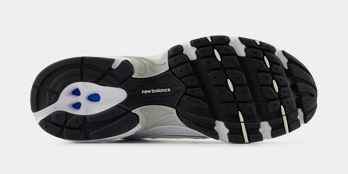 Exclusive 530 Mens Running Shoes (White/Beige) — 4 — Side View