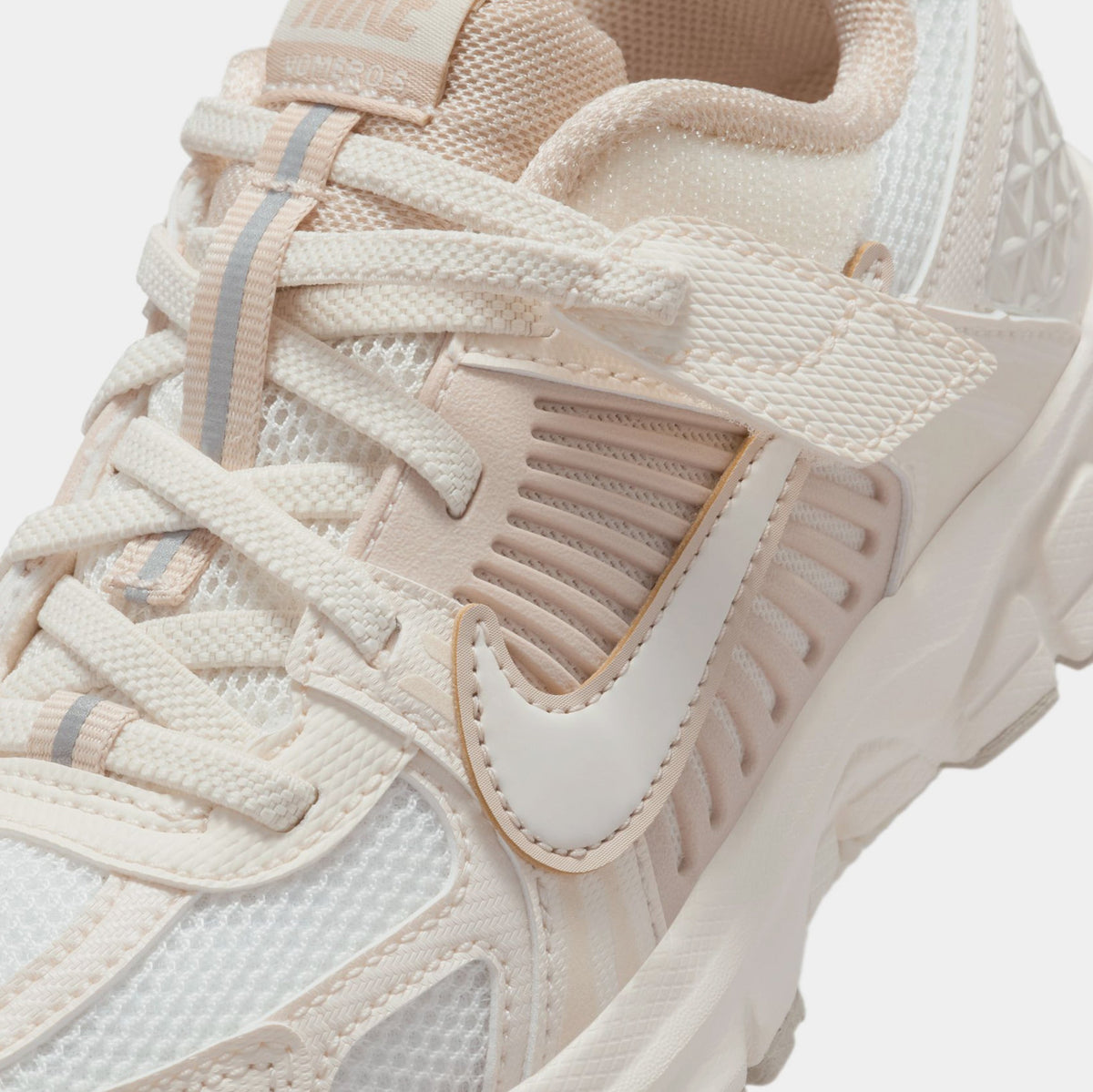 Exclusive Vomero 5 Preschool Running Shoes (Pale Ivory/Pale Ivory) — 10.5C — Back View