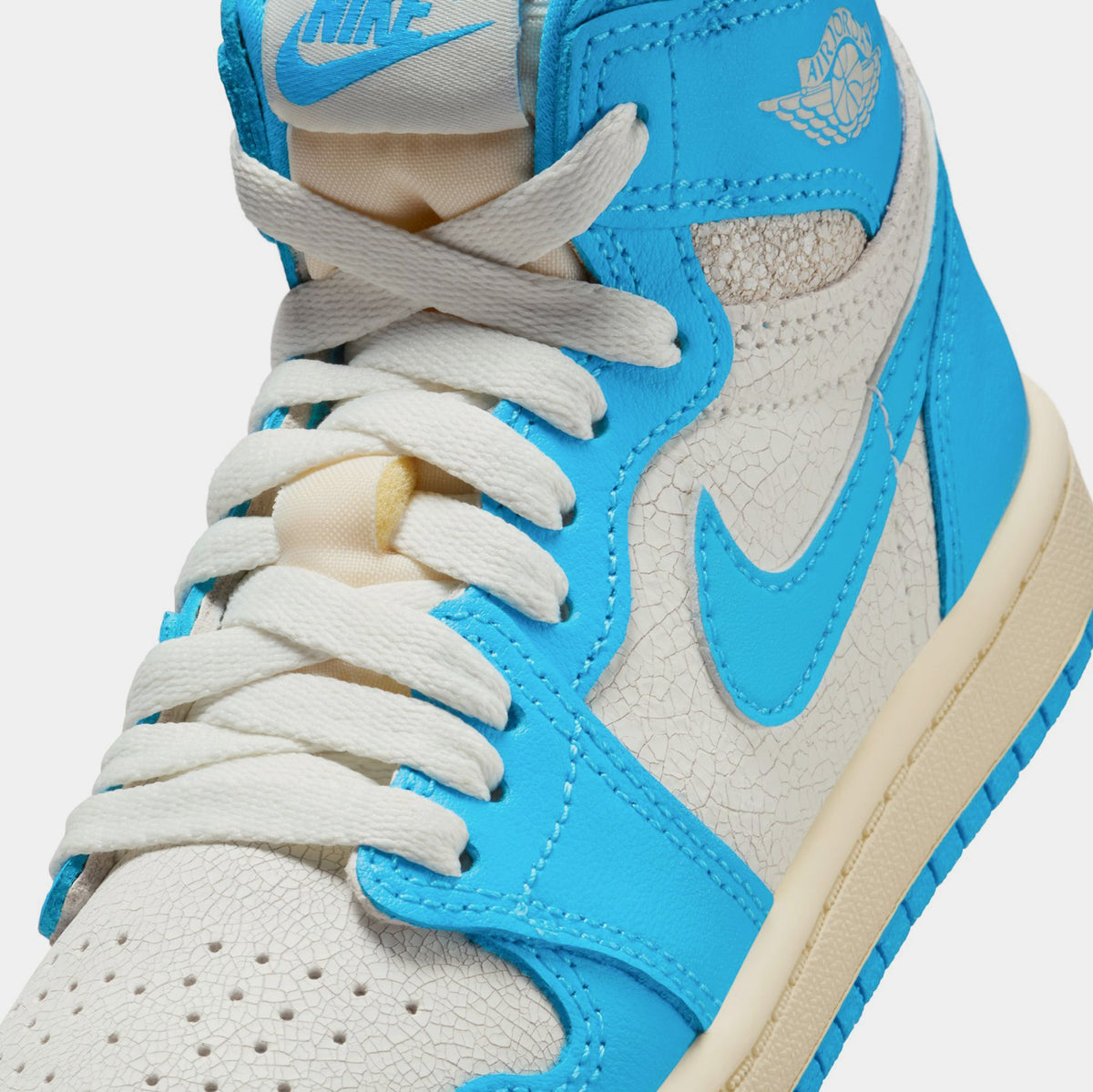 Exclusive Air Jordan 1 Retro High OG UNC Reimagined Preschool Lifestyle Shoes (Dark Powder Blue/Dark Powder Blue/Sail) — 10.5C — Detail View