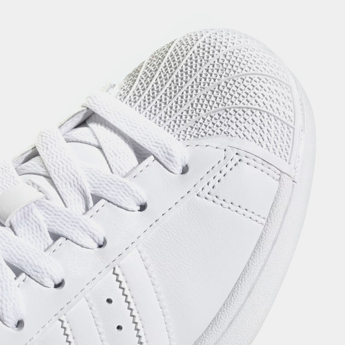 Exclusive Superstar Womens Lifestyle Shoes (White/Black) — 5 — Detail View