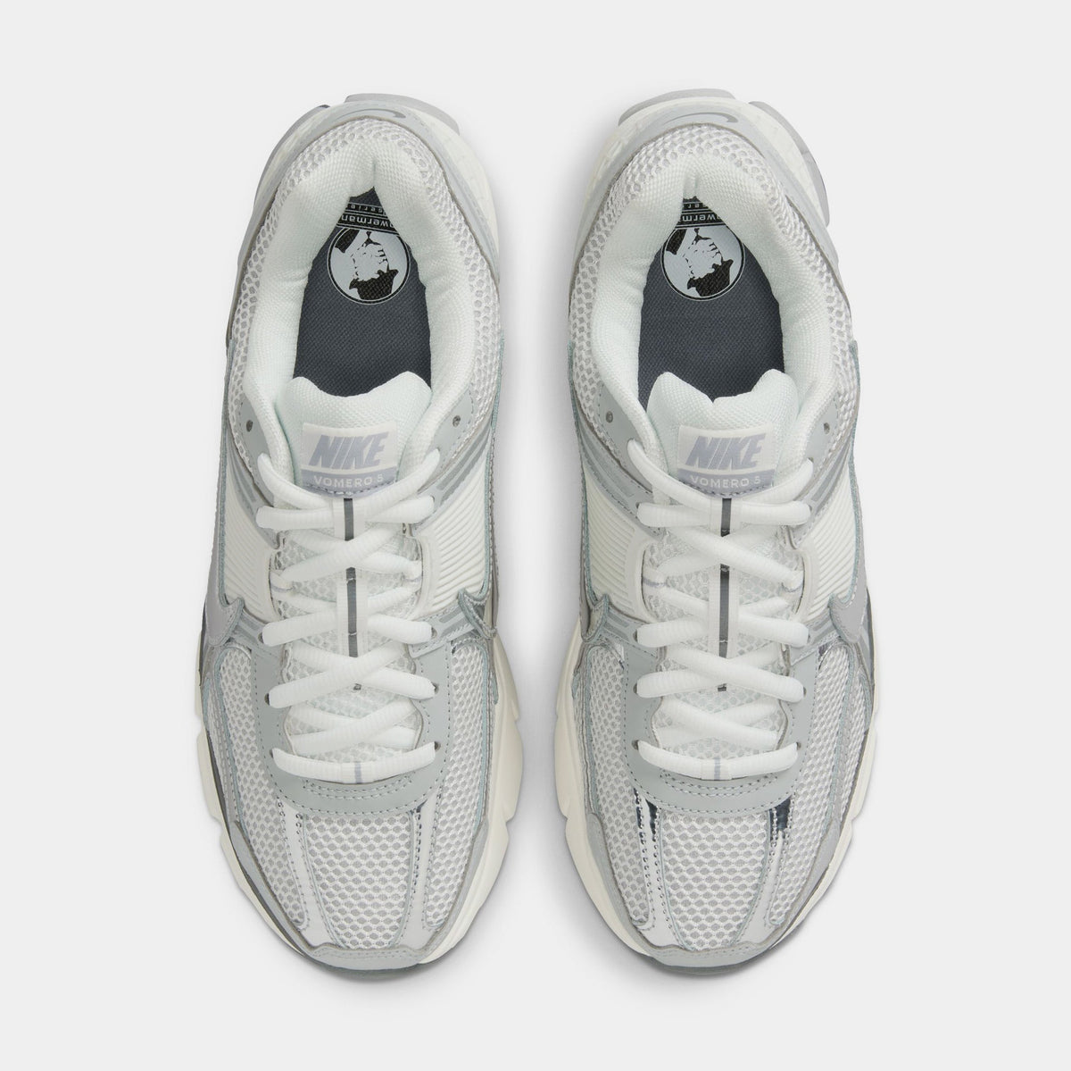 Exclusive Zoom Vomero 5 Mens Running Shoes (Summit White/Light Smoke Grey/Smoke Grey/Metallic Silver) — 6 — Side View