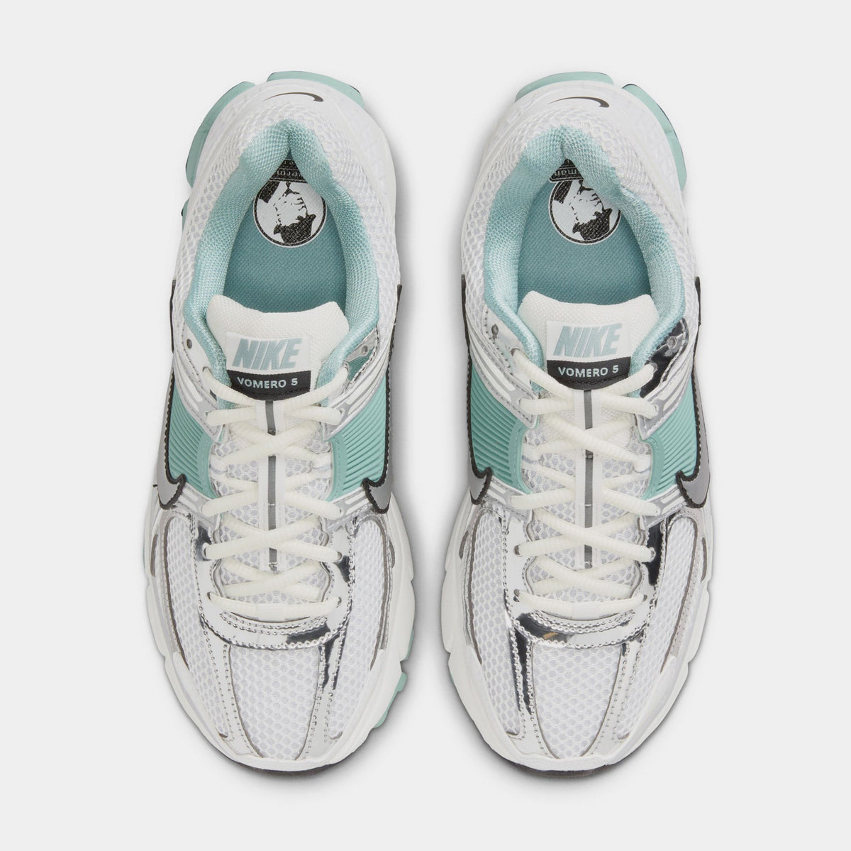 Exclusive Zoom Vomero 5 Womens Running Shoes (Summit White/Metallic Silver/Wolf Grey) — 5 — Side View