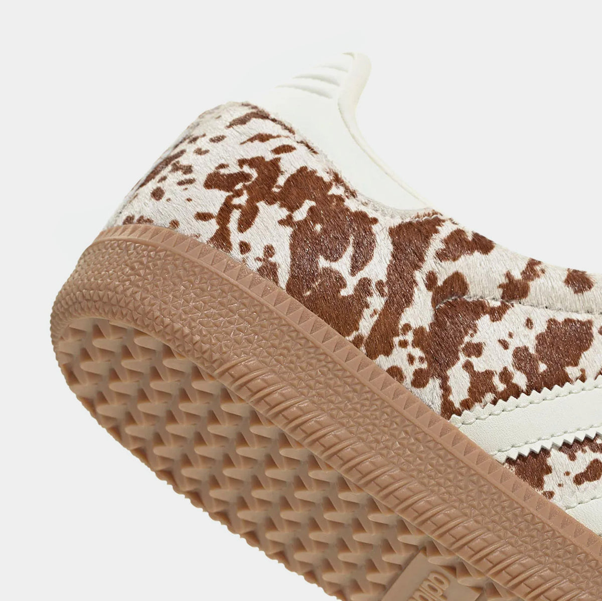 Exclusive Samba LT Cow Print Womens Lifestyle Shoes (Off White/Lucid Pink/Gum Four) — 5 — Detail View