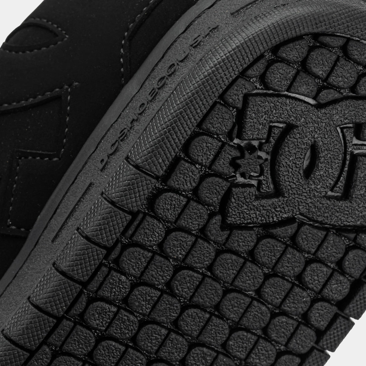 Exclusive Court Graffik Mens Skate Shoes (Black) — 7 — Top View